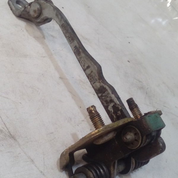 Limitador De Porta Traseiro Esquerda Renault Megane 03/05