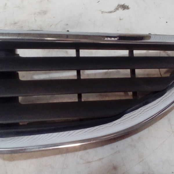 Grade Capo Cromado Renault Megane 2003 Esquerdo