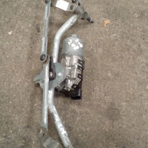 Galhada Com Motor Peugeot 208 1.5