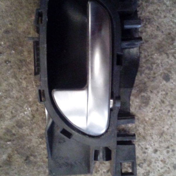 Maçaneta Interna Dianteira Esquerda Peugeot 208