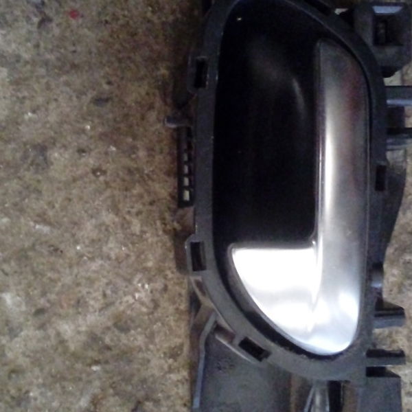 Maçaneta Interna Dianteira Esquerda Peugeot 208