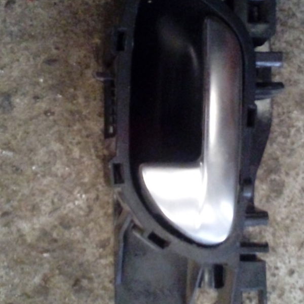 Maçaneta Interna Dianteira Esquerda Peugeot 208