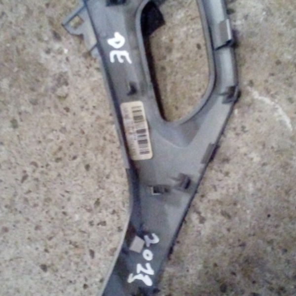 Moldura Maçaneta Interna Dianteira Esquerda Peugeot 208