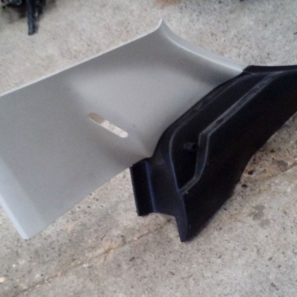 Moldura Traseira Esquerda Peugeot 208