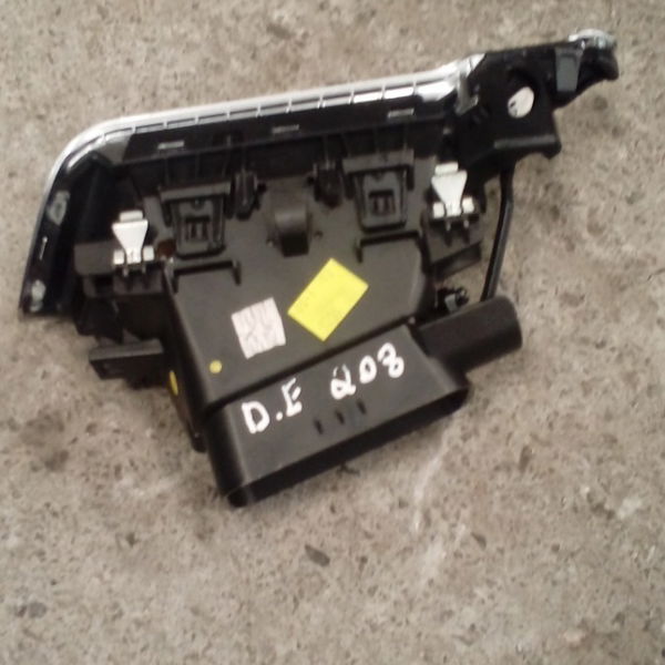 Difusor De Ar Dianteiro Esquerdo Peugeot 208