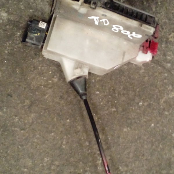 Trava Porta Trasaeiro Direito Peugeot 208