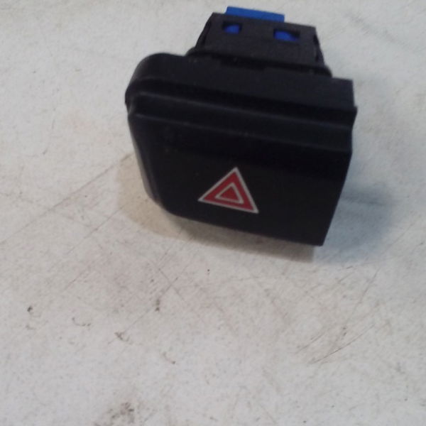 Botão Alerta Peugeot 208