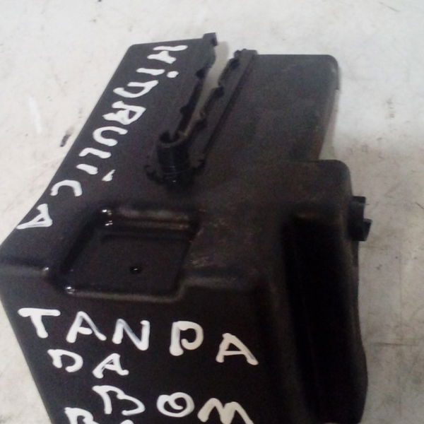Tampa Bomba Hidraulico Peugeot 208