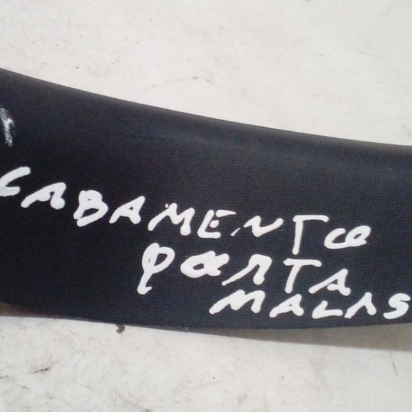 Acabamento Porta Malas Peugeot 208