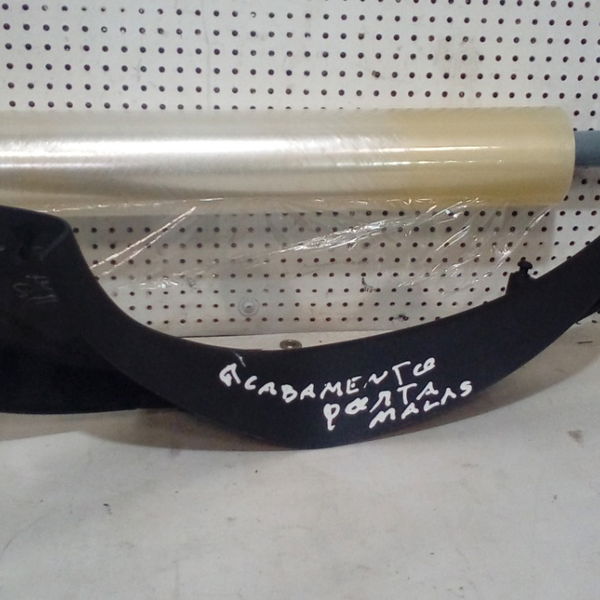 Acabamento Porta Malas Peugeot 208