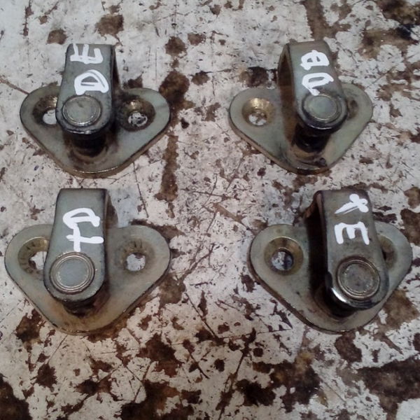 Batente Trinco Porta Peugeot 206 1.6 2004 *unidade