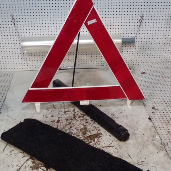 Triangulo De Segurança Peugeot 206 1.6 2004