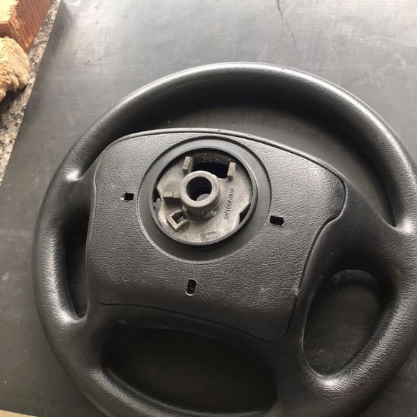 Volante Do Motorista Xsara Picasso Com Desgaste Para Reforma