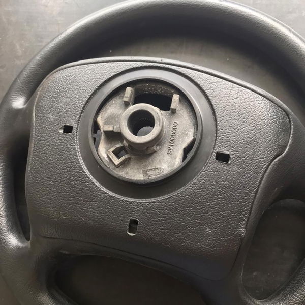 Volante Do Motorista Xsara Picasso Com Desgaste Para Reforma