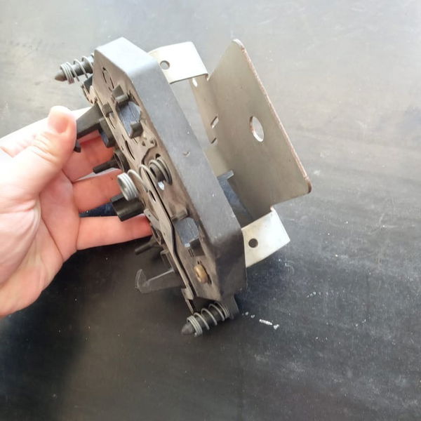 Suporte Base Tampa Buzina Peugeot 206 1.0 2002