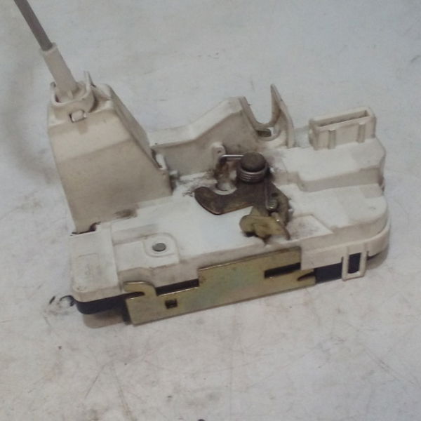 Fechadura Traseira Esquerda Peugeot 307