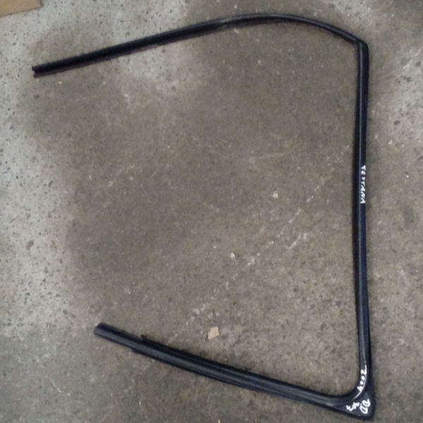 Borracha Pestana Porta Dianteira Direita Peugeot 307