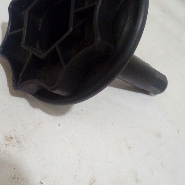 Porca Rosca Fixação Estepe Renault Megane 2003/2005