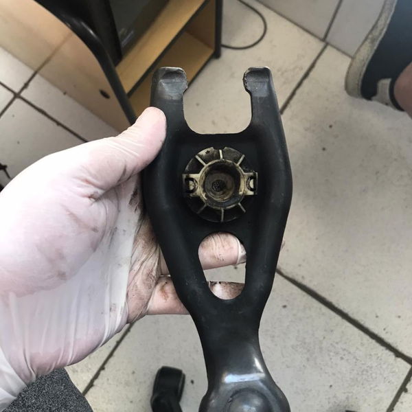 Garfo Embreagem Peugeot 206 207 307 208 C3 C4 Picasso 