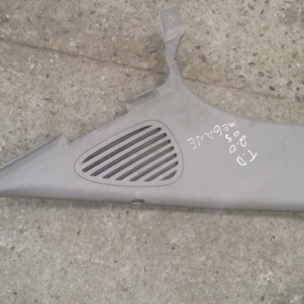 Moldura Alto Falante Traseiro Direito Renault Megane 2005