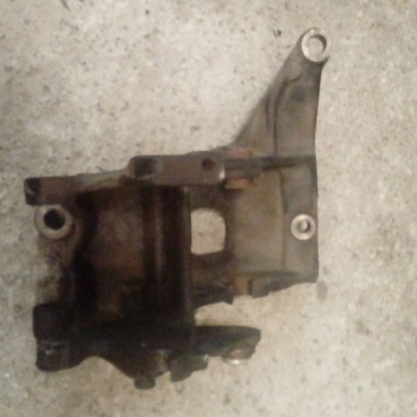 Suporte Do Rolamento Guia Da Correia Do Peugeot 306 95a 2000