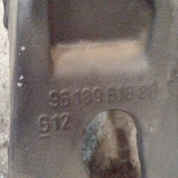 Suporte Do Rolamento Guia Da Correia Do Peugeot 306 95a 2000