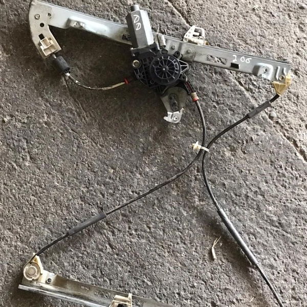 Maquina De Vidro Dianteira Direita Peugeot 206 *unidade