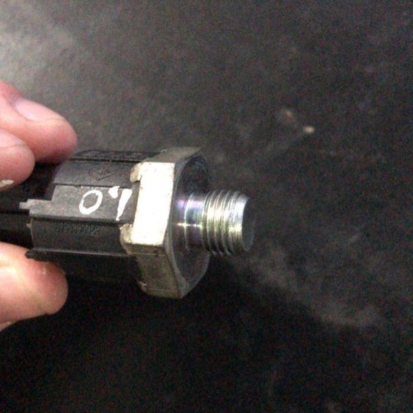 Sensor De Detonação Clio Megane Scenic Sandero Logan Duster