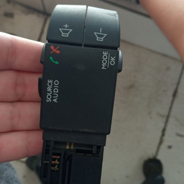 Controle De Som Renault Logan 2015 Em Diante