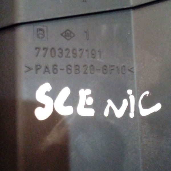 Caixa Reles Scenic 2.0 8v Original 7703297191