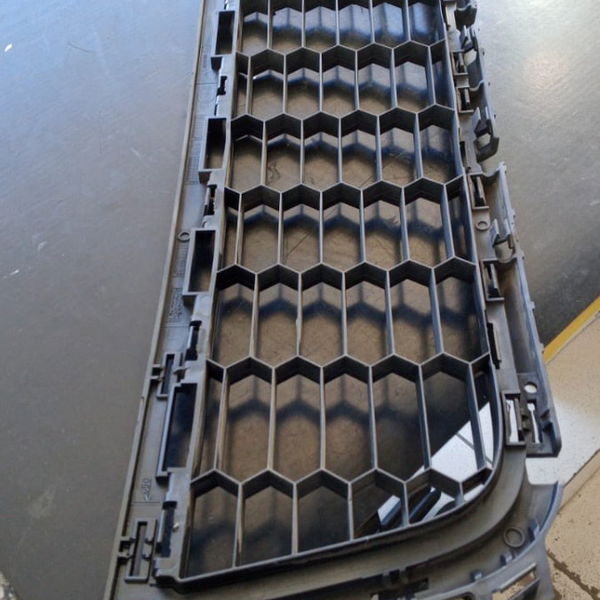 Grade Para Choque Original Sandero 622548789r De 05 A 2011