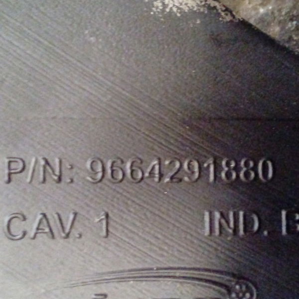Cano Ventilação Duto Ar Citroen Picasso 2.0 16v *unidade