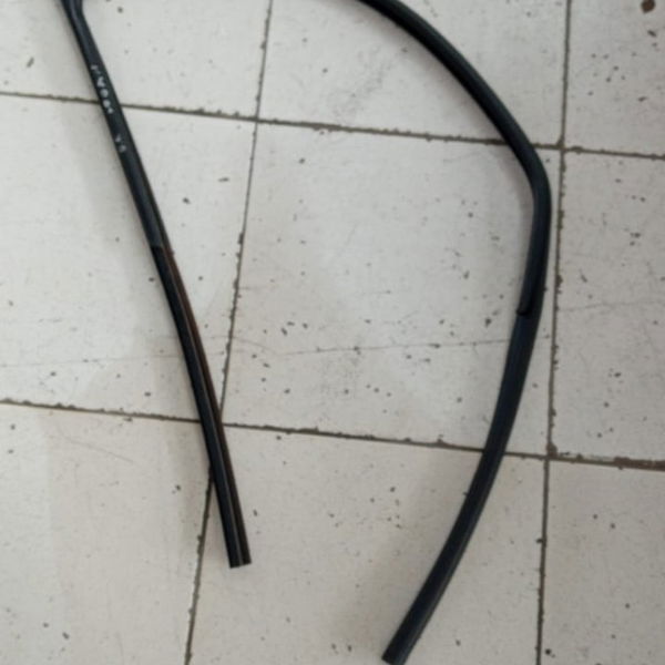 Borracha Porta Dianteira Esquerda Renault Logan