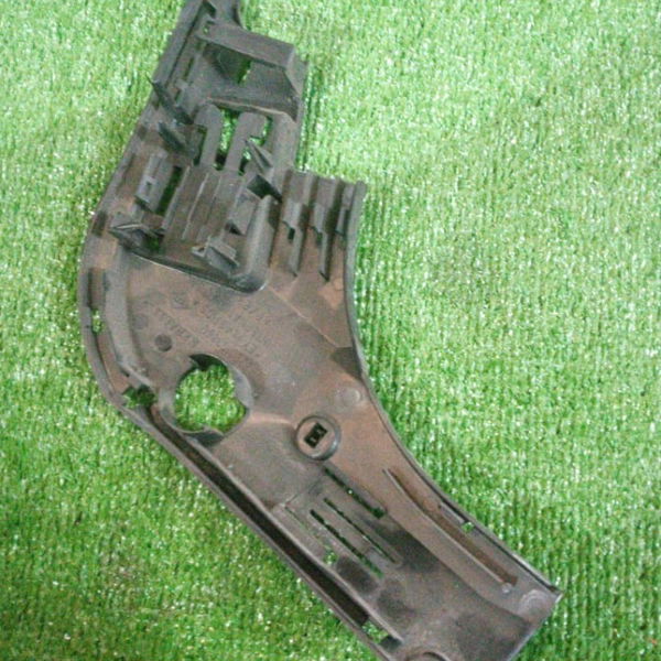 Suporte Da Soleira Renault Megane 2005 Lado Esquerdo