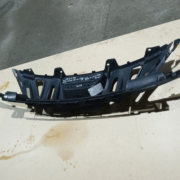 Reforço Grade Superior Para Choque Dianteiro Peugeot 307