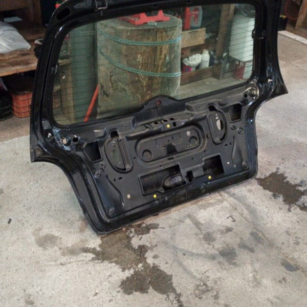 Tampa Traseira Porta Malas Renault Scenic Pequeno Amassado