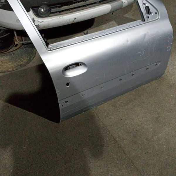Porta Dianteira Direita Renault Clio