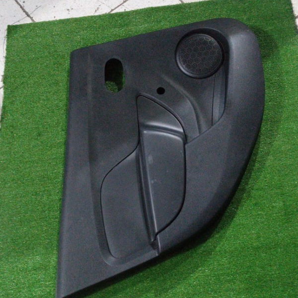 Forro De Porta Traseiro Esquerdo Renault Logan 2015 Preto