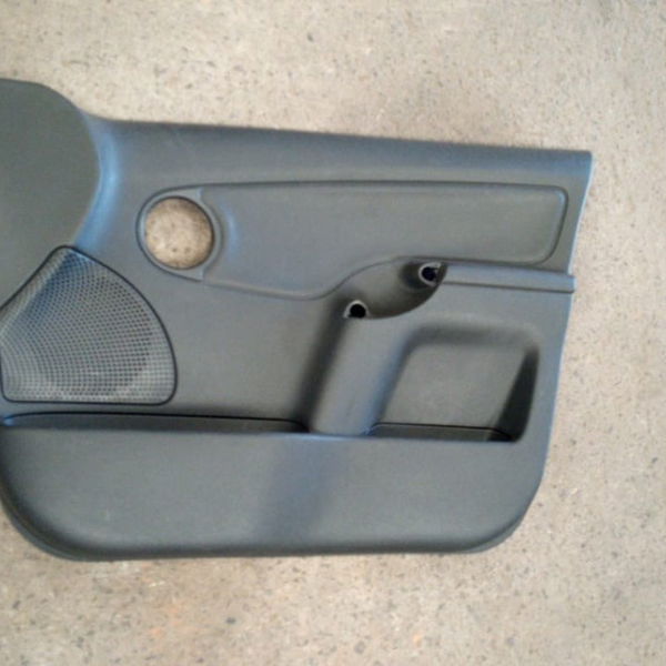 Forro De Porta Dianteiro Direito Citroen C3 2012