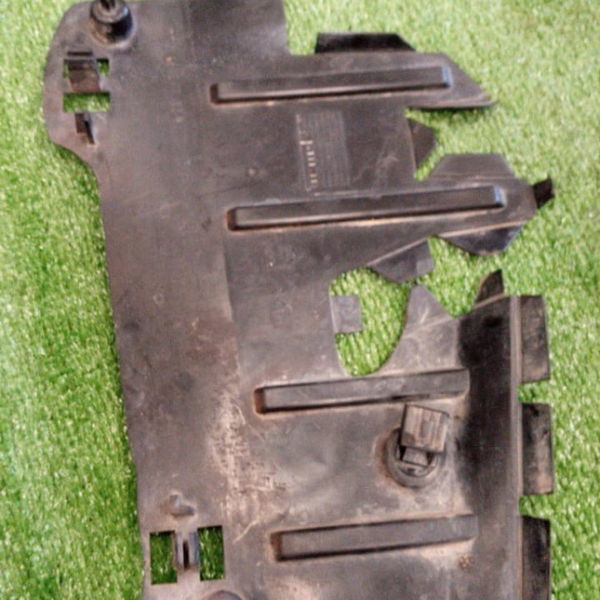 Acabamento Lateral Da Bateria Citroen C3 1.4 2012
