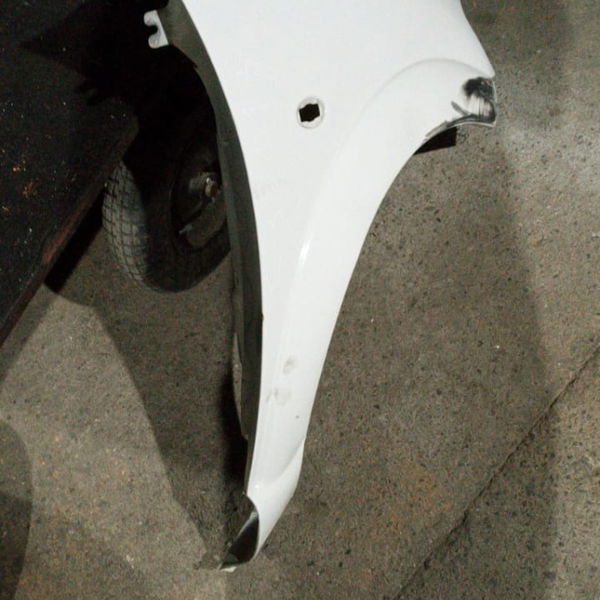 Para Lama Lado Direito Citroen C3 2012