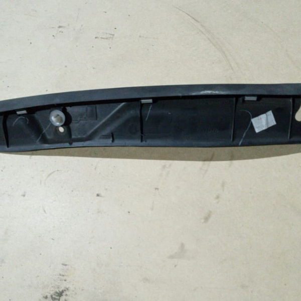 Acabamento Tampa Traseira Lado Esquerdo Citroen C3 2012