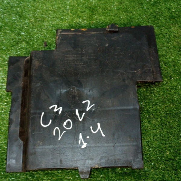 Moldura Acabamento Caixa De Bateria Citroen C3 2012