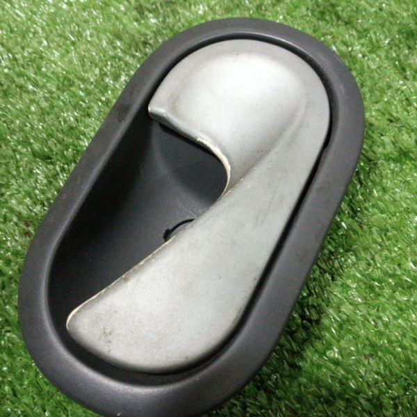 Maçaneta Interna Lado Direito Renault Megane 2012