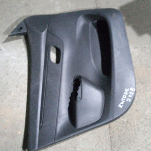 Forro De Porta Dianteiro Esquerto Renault Kwid 2018