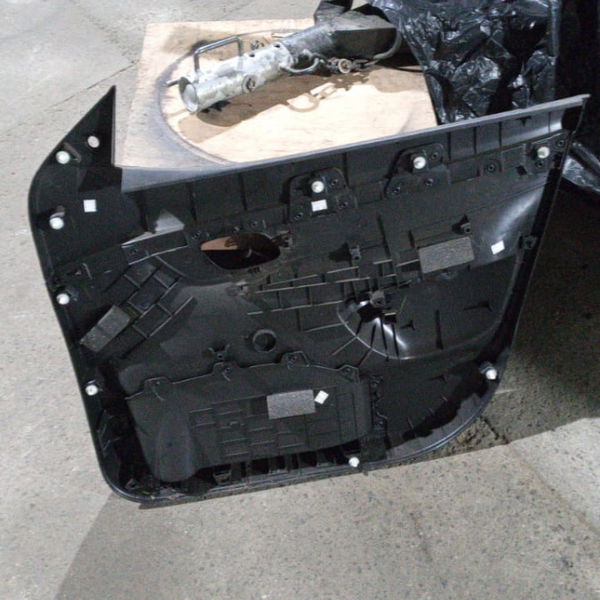 Forro De Porta Dianteiro Esquerto Renault Kwid 2018