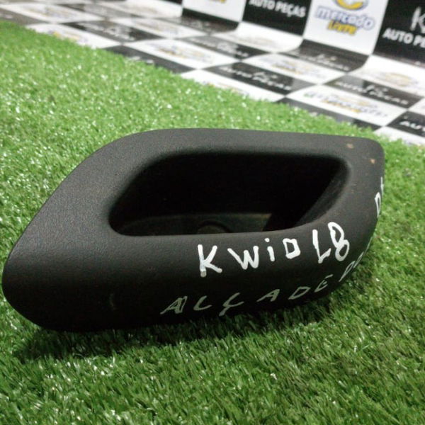 Puxador Da Porta Dianteira Esquerda Renault 2018 Kwid