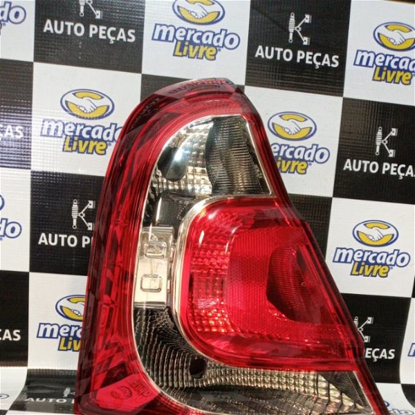 Lanterna Traseira Esquerda Renault Clio Hatch 2013...... 