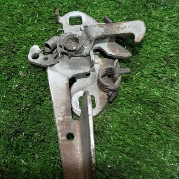Fechadura Do Capô Peugeot 306