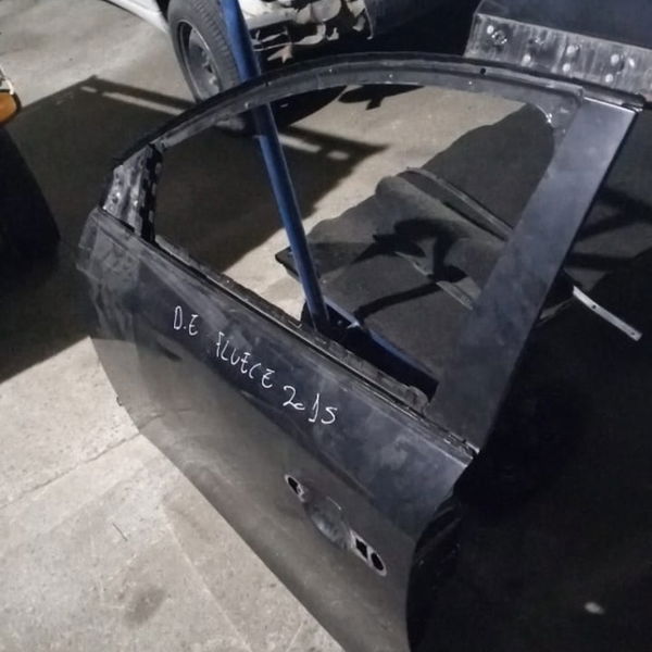 Porta Dianteira Esquerda Renault Fluence 2015